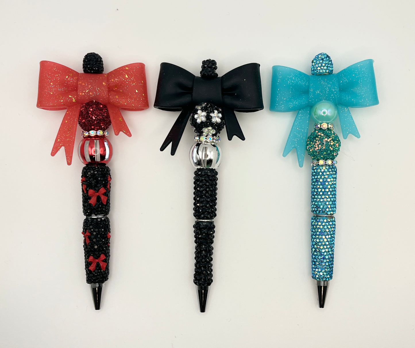 Bow beaded pen