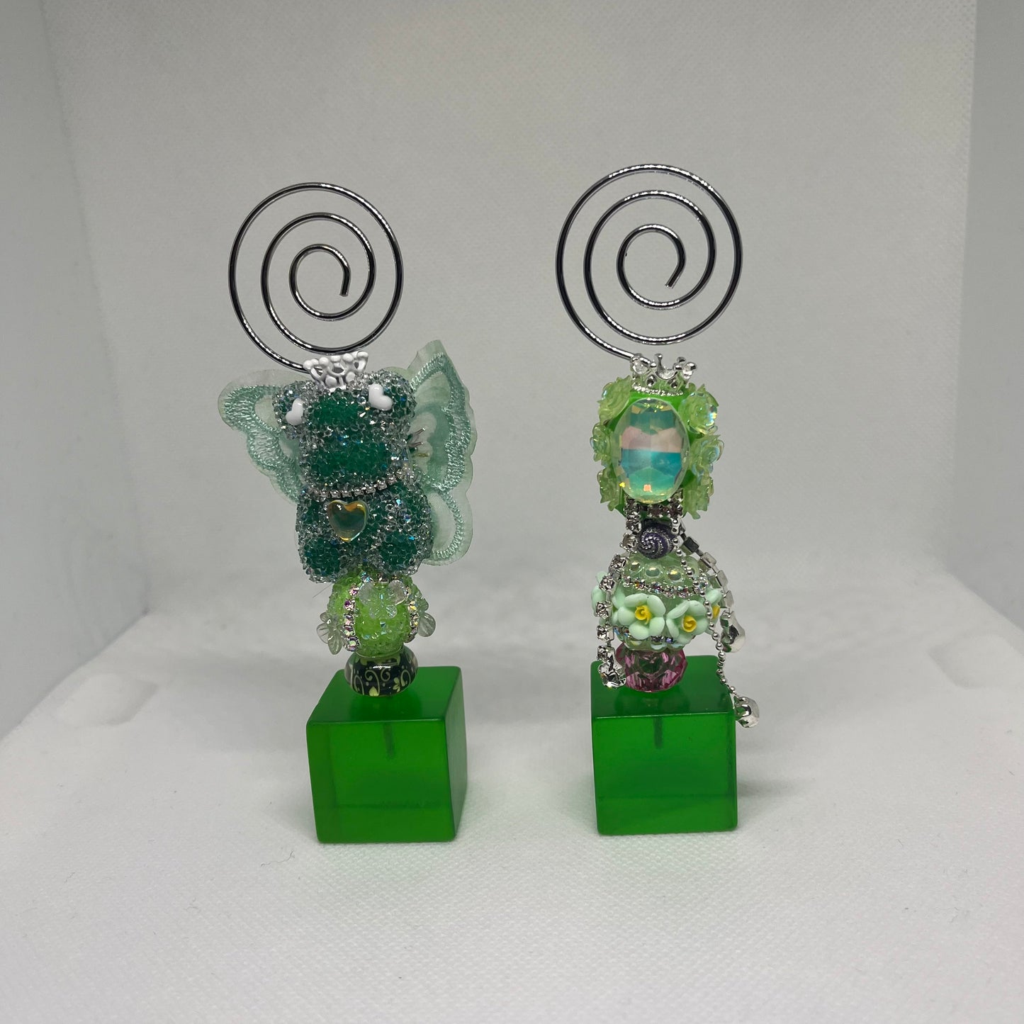 Beaded Wire Photo Holders