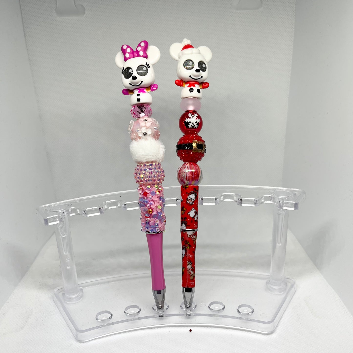 Winter Mickey & Minnie Mouse Doorable Beaded Pen